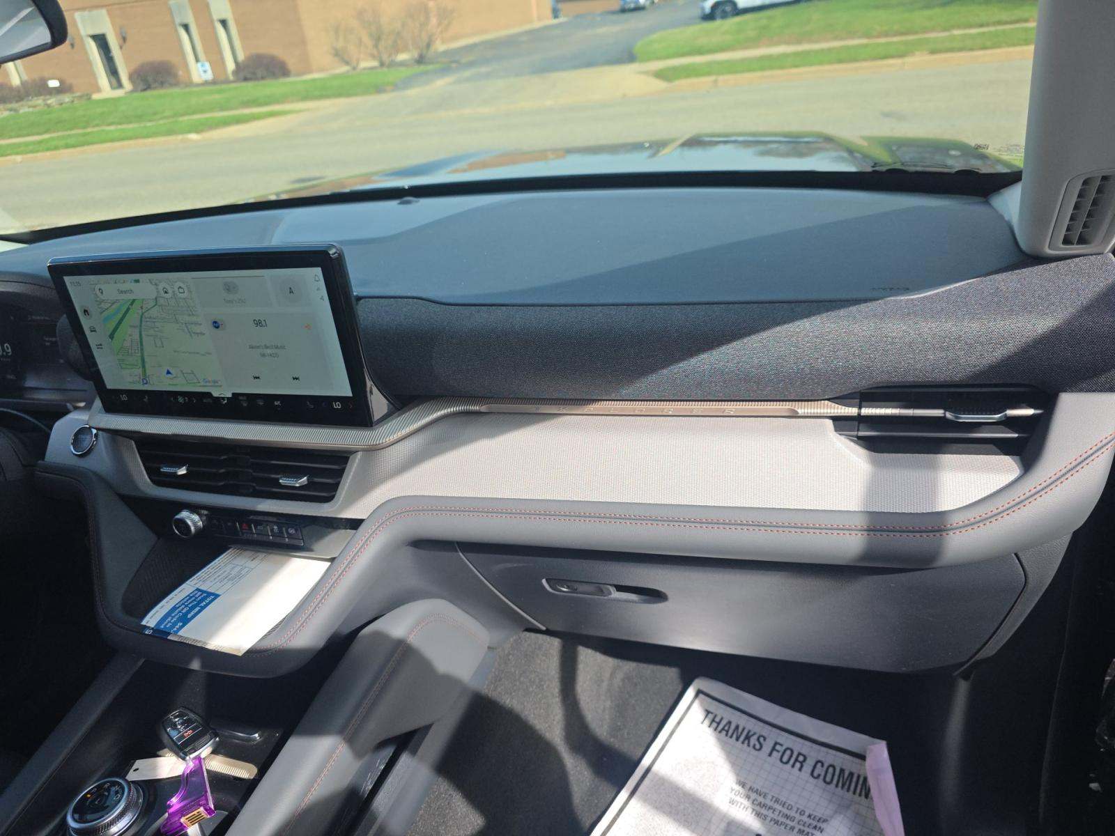 2025 Ford Explorer Active AWD