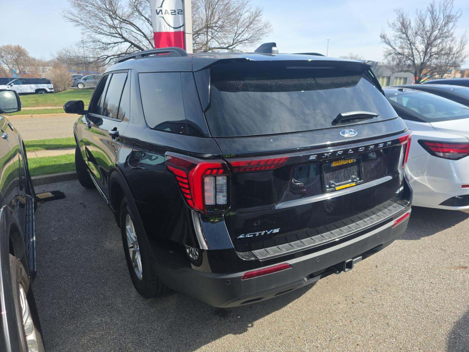 2025 Ford Explorer Active AWD
