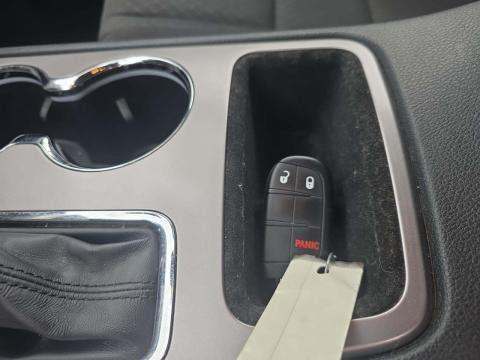 JEEP LAREDO E EDITION - 8