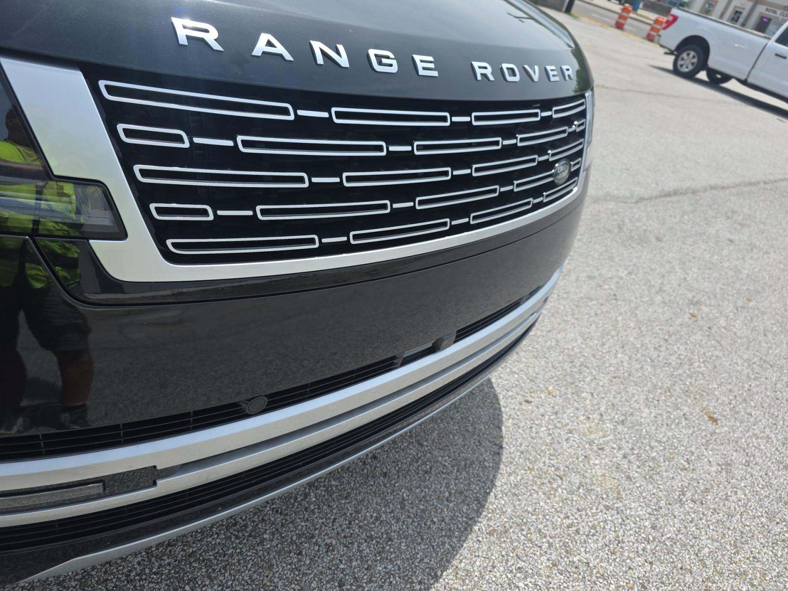 2025 Land Rover Range Rover Autobiography AWD