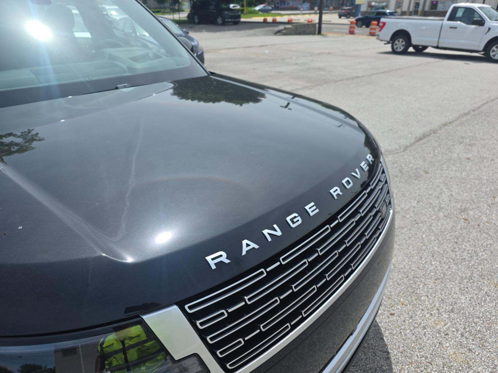 2025 Land Rover Range Rover Autobiography AWD
