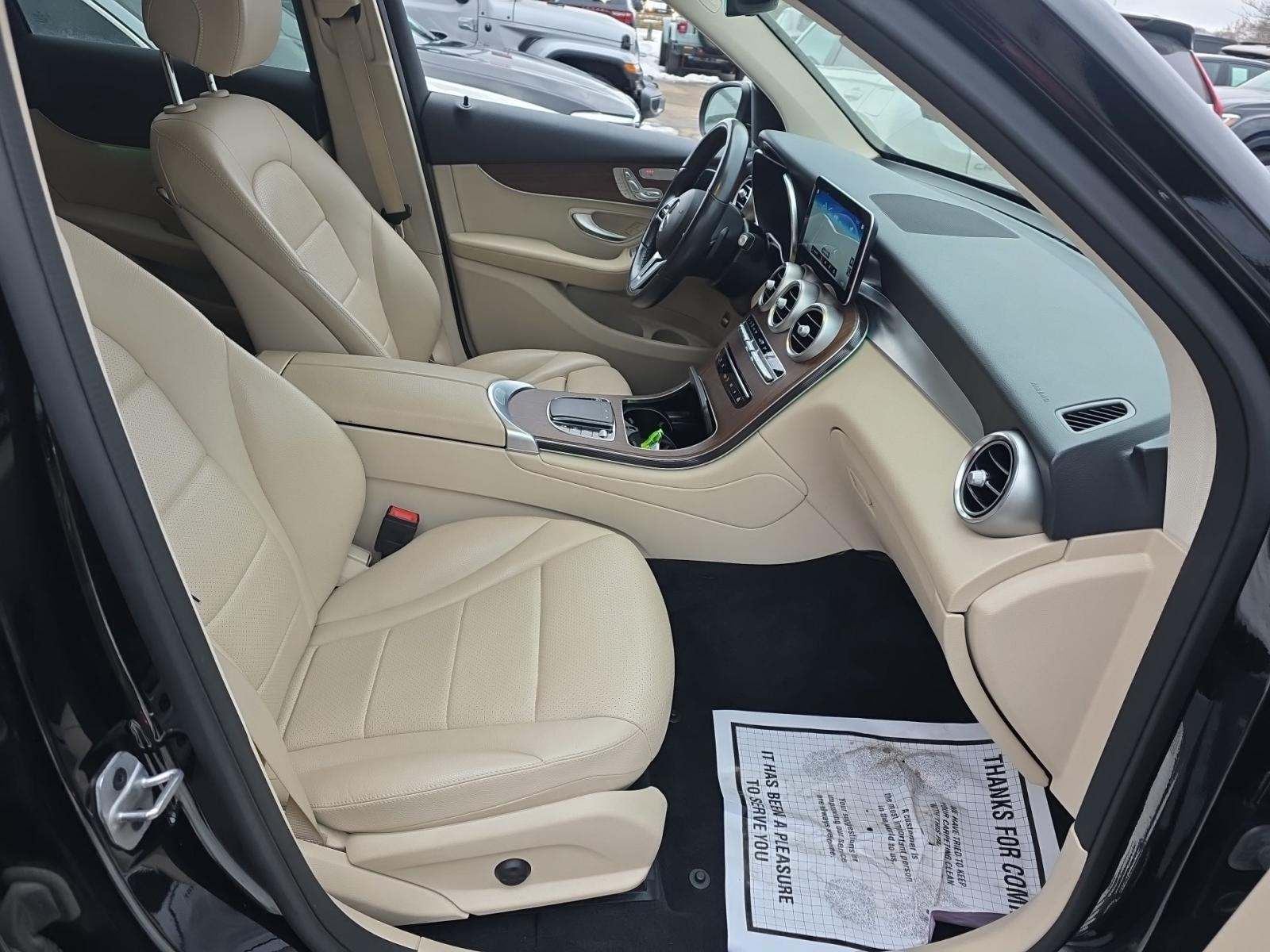 2022 Mercedes-Benz GLC GLC 300 AWD