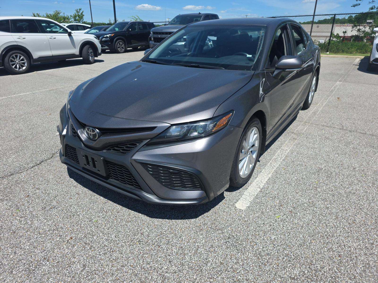 2024 Toyota Camry SE FWD