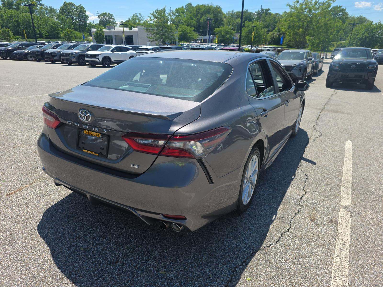 2024 Toyota Camry SE FWD