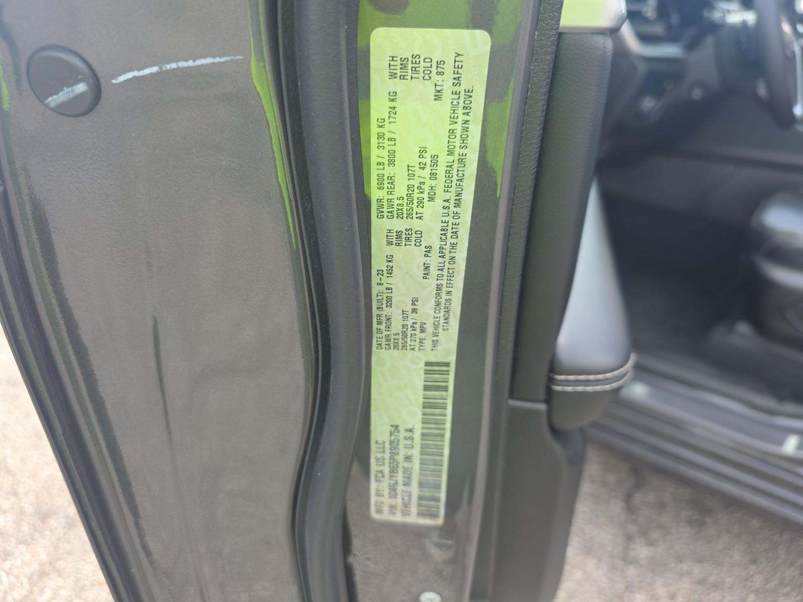 JEEP 4XE 30TH ANNIVERSARY - 5