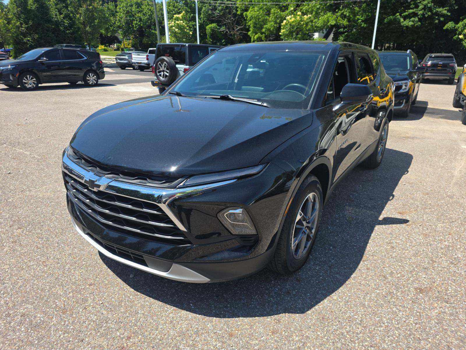 CHEVROLET BLAZER - 1