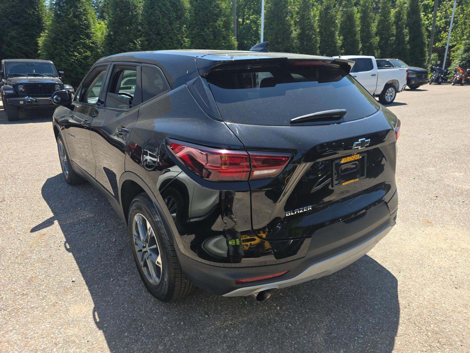 CHEVROLET BLAZER - 2