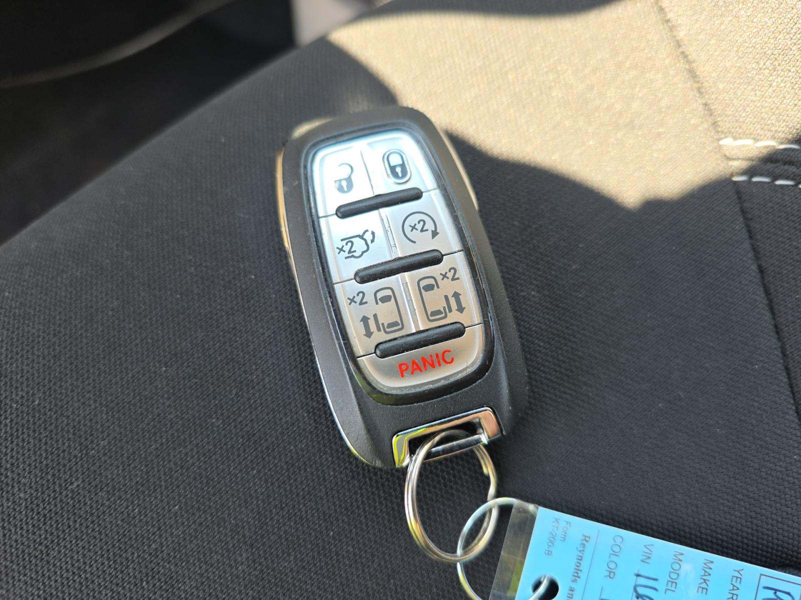 CHRYSLER VOYAGER - 8