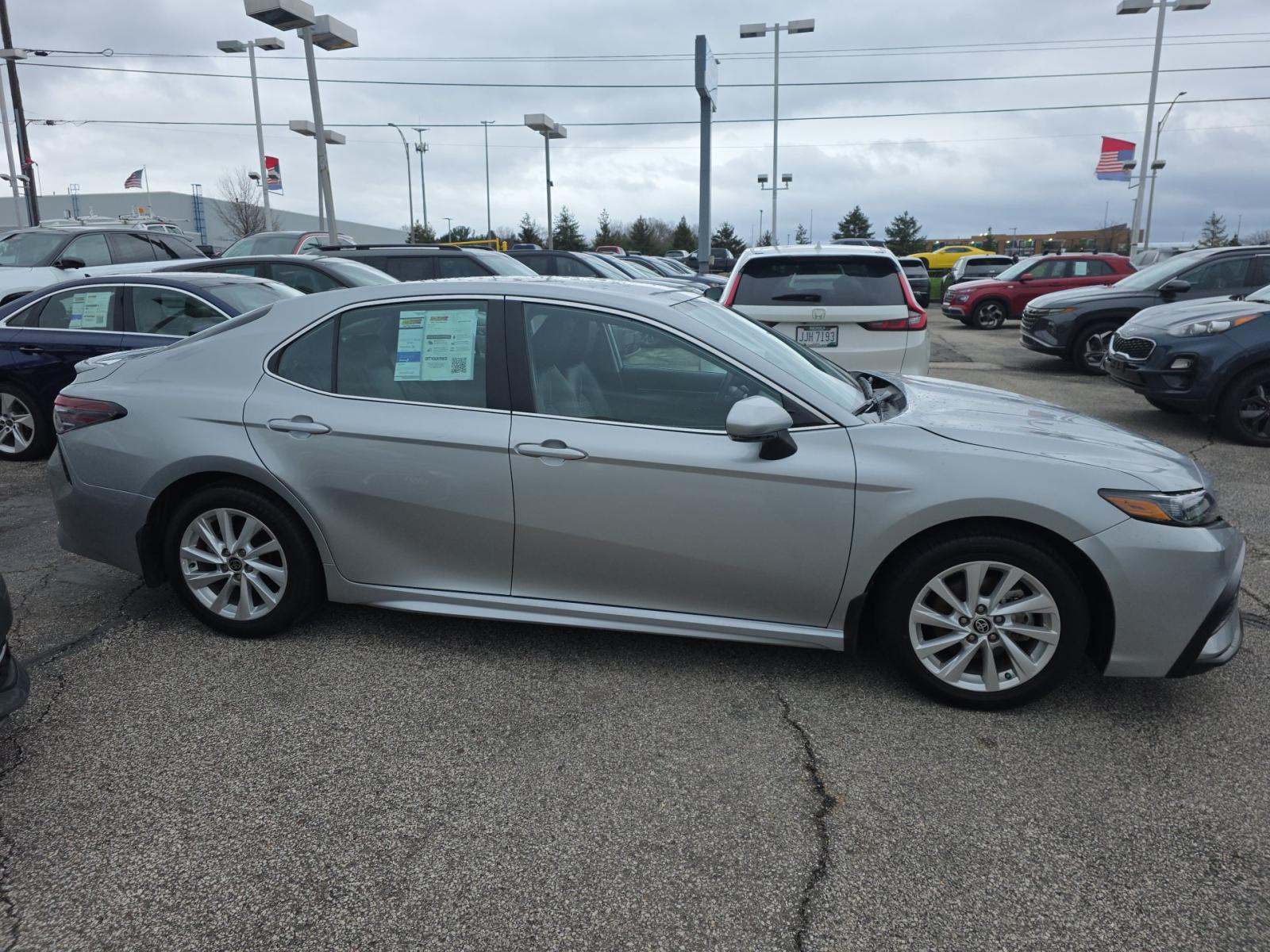 2024 Toyota Camry SE FWD