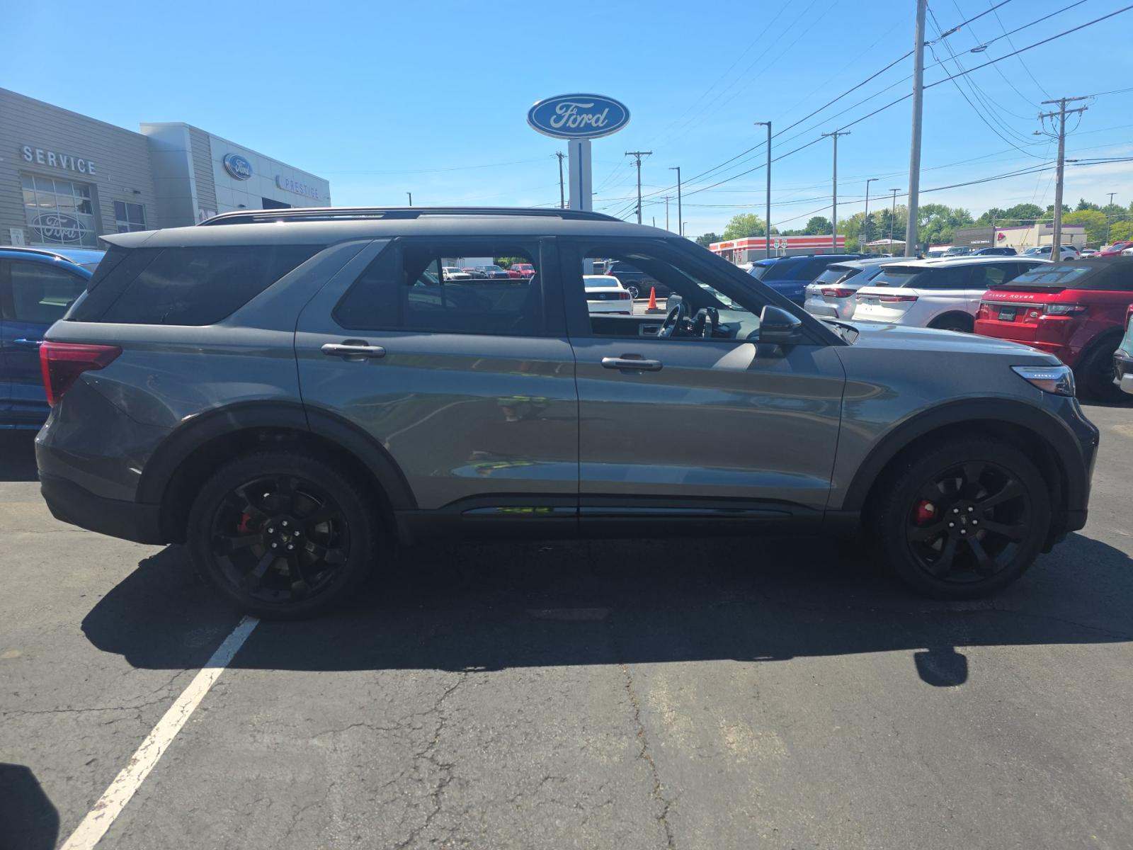 FORD EXPLORER - 4