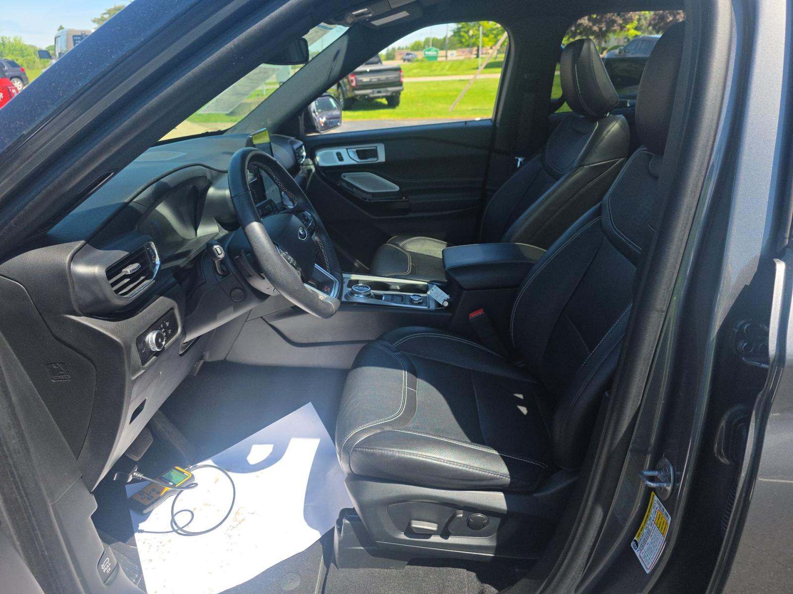 FORD EXPLORER - 6
