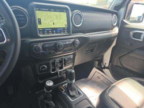 JEEP 4XE SAHARA - 10