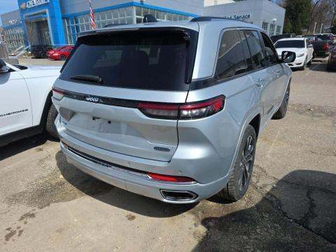 JEEP 4XE OVERLAND - 3