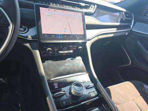 JEEP 4XE TRAILHAWK - 10