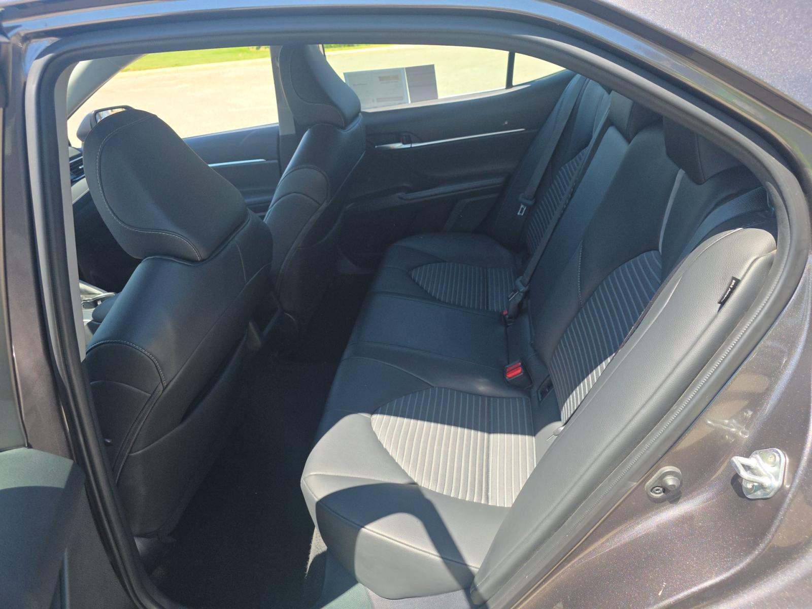 2024 Toyota Camry SE FWD
