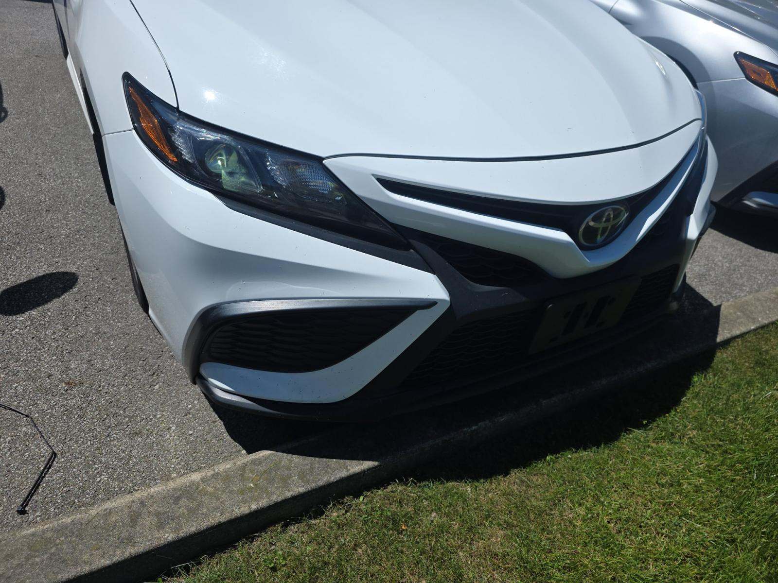 2024 Toyota Camry SE FWD