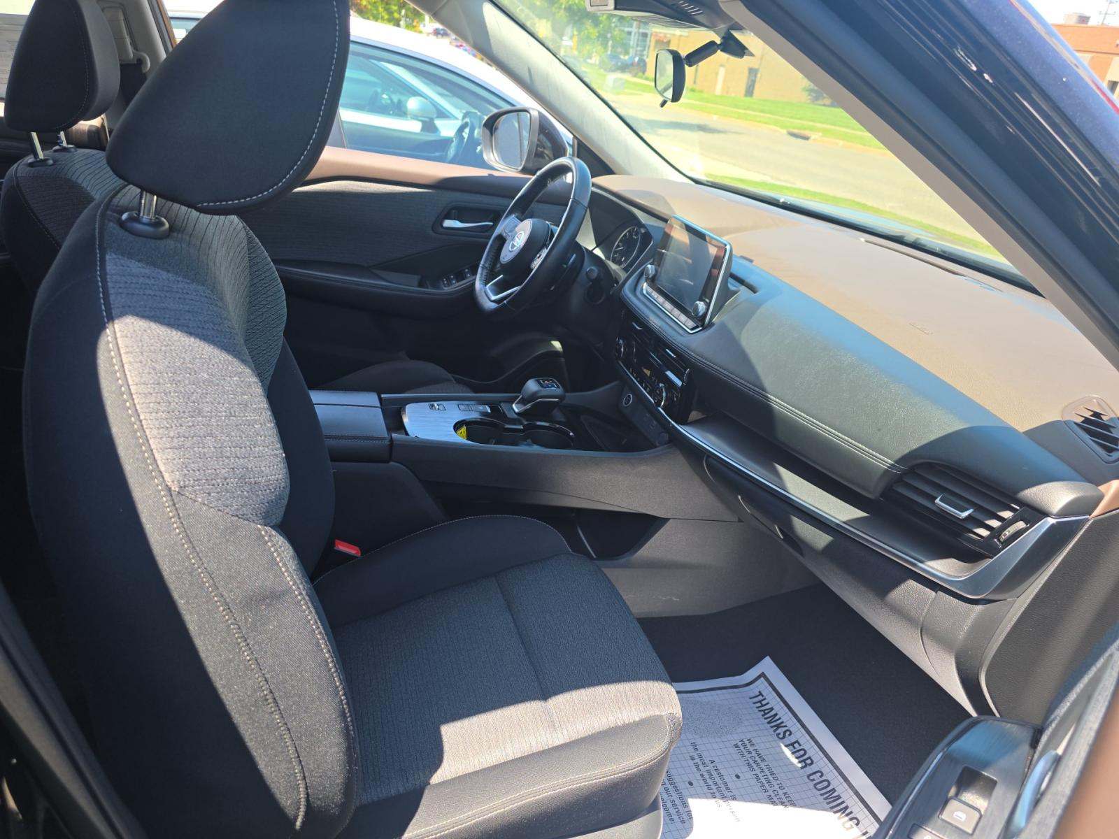 2021 Nissan Rogue SV FWD