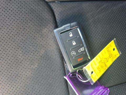 JEEP 4XE TRAILHAWK - 8