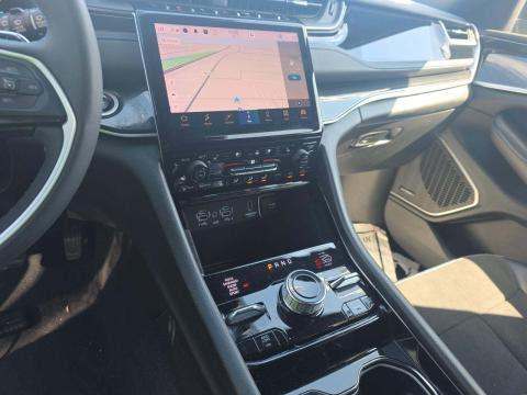 JEEP 4XE TRAILHAWK - 10