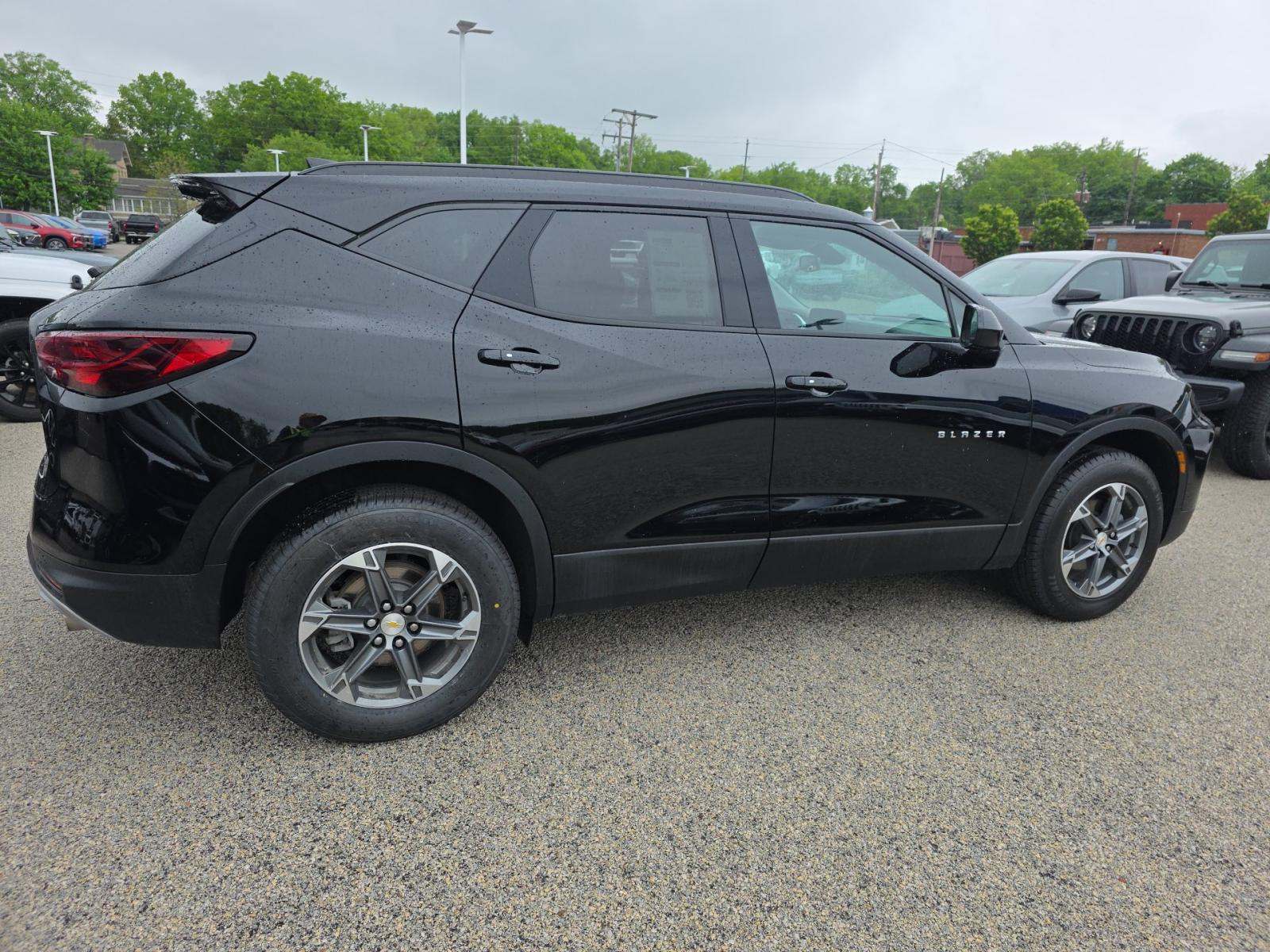 CHEVROLET BLAZER - 4