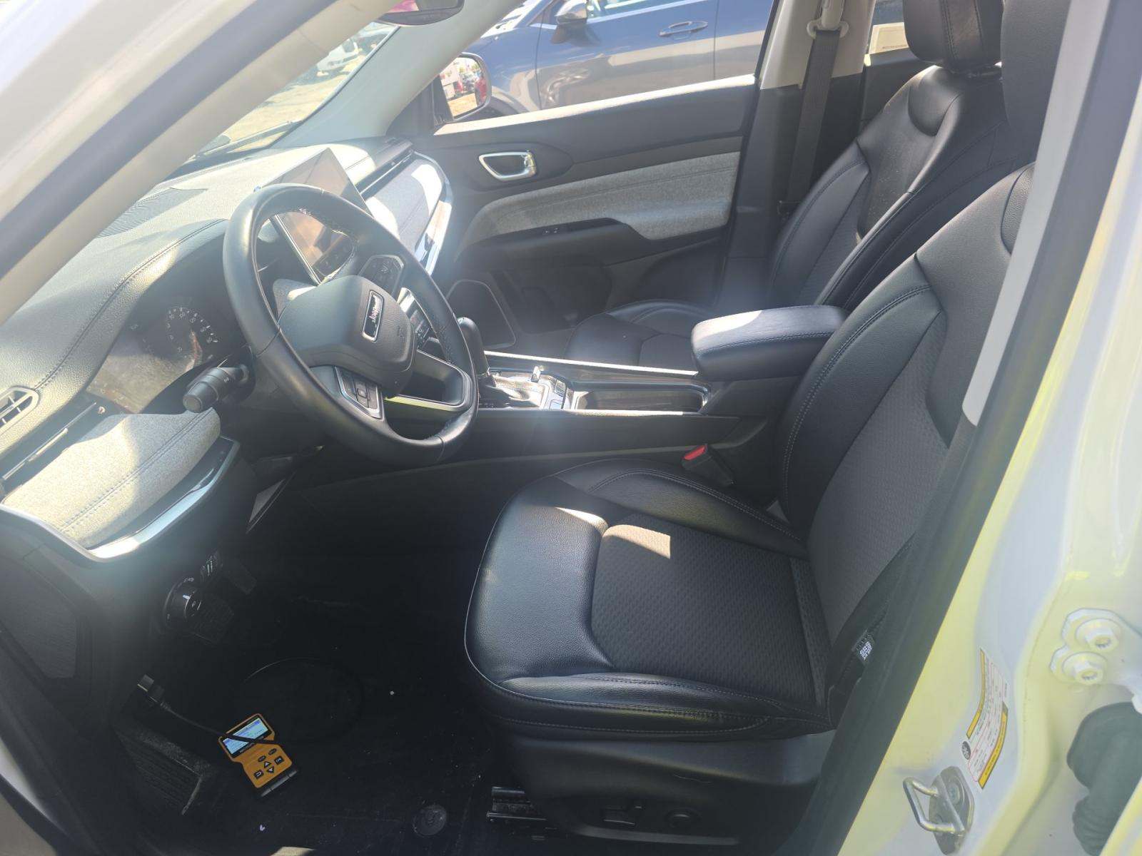 2022 Jeep Compass Latitude AWD