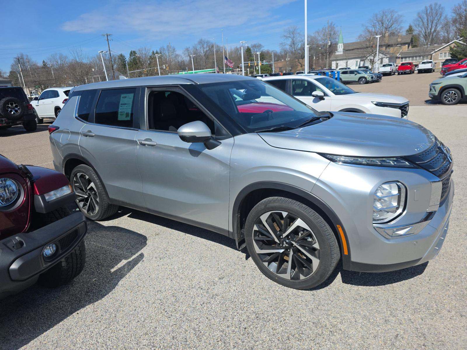 2023 Mitsubishi Outlander SE AWD