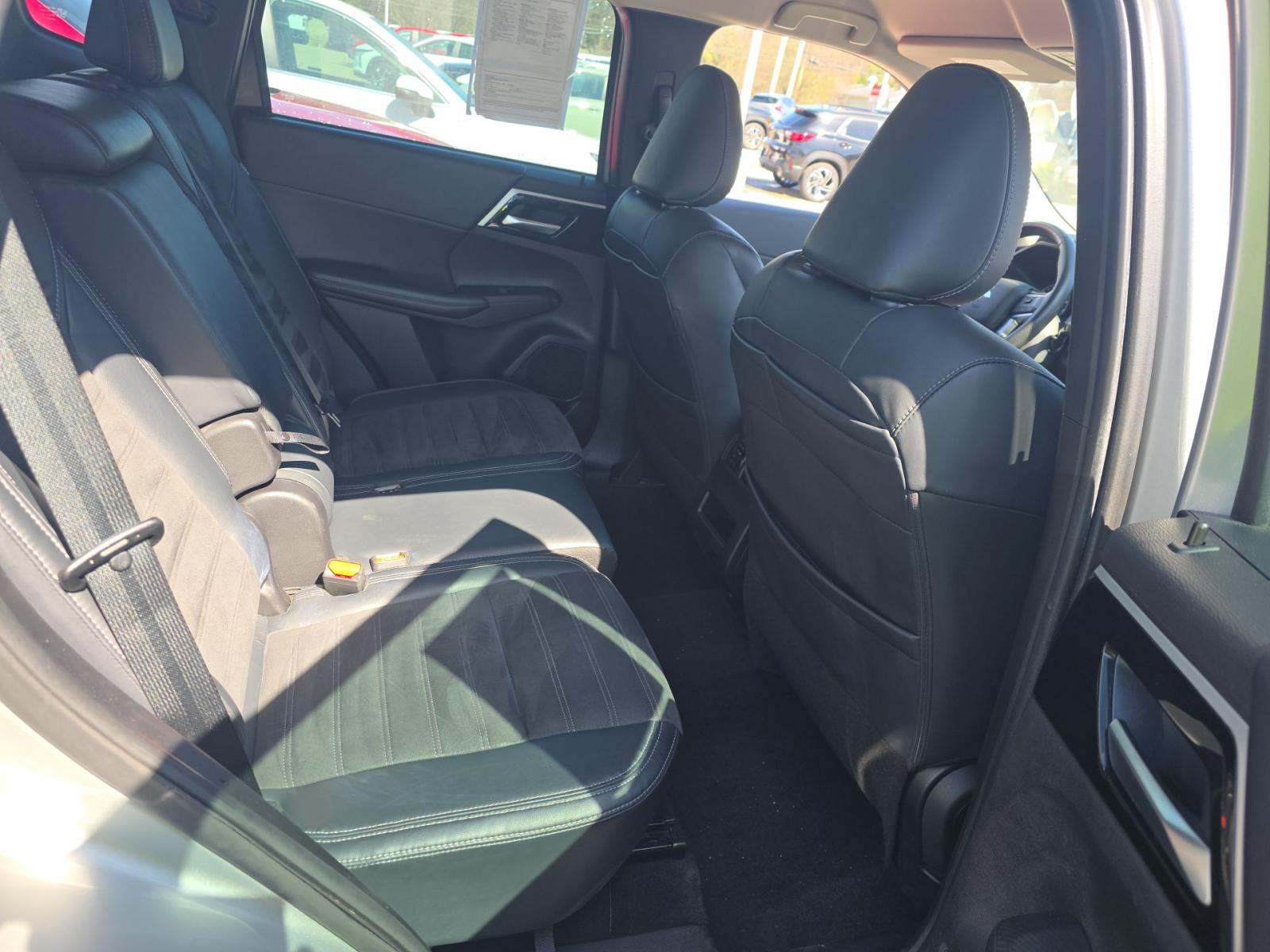 2023 Mitsubishi Outlander SE AWD