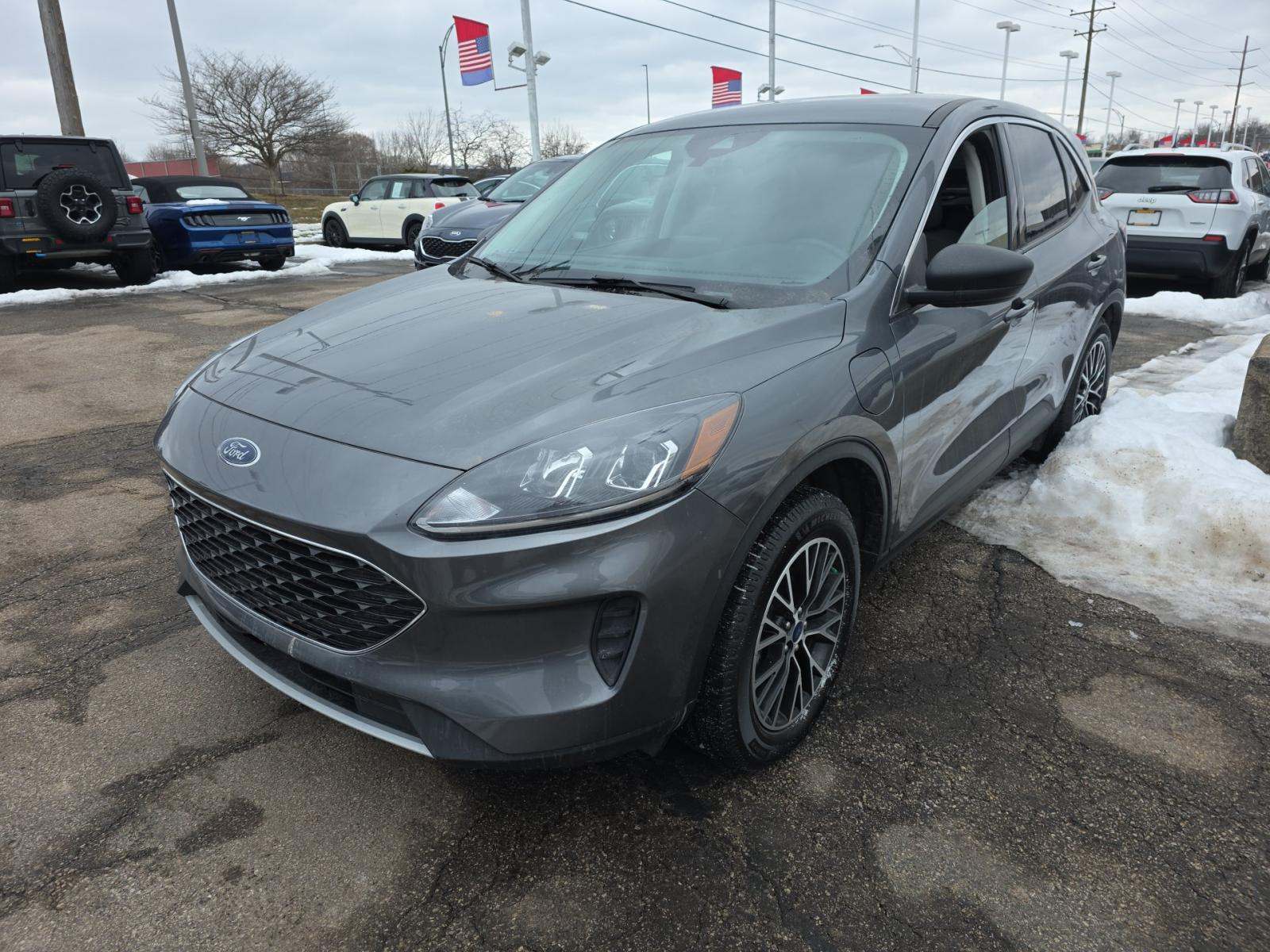 2022 Ford Escape Plug-In Hybrid SE FWD