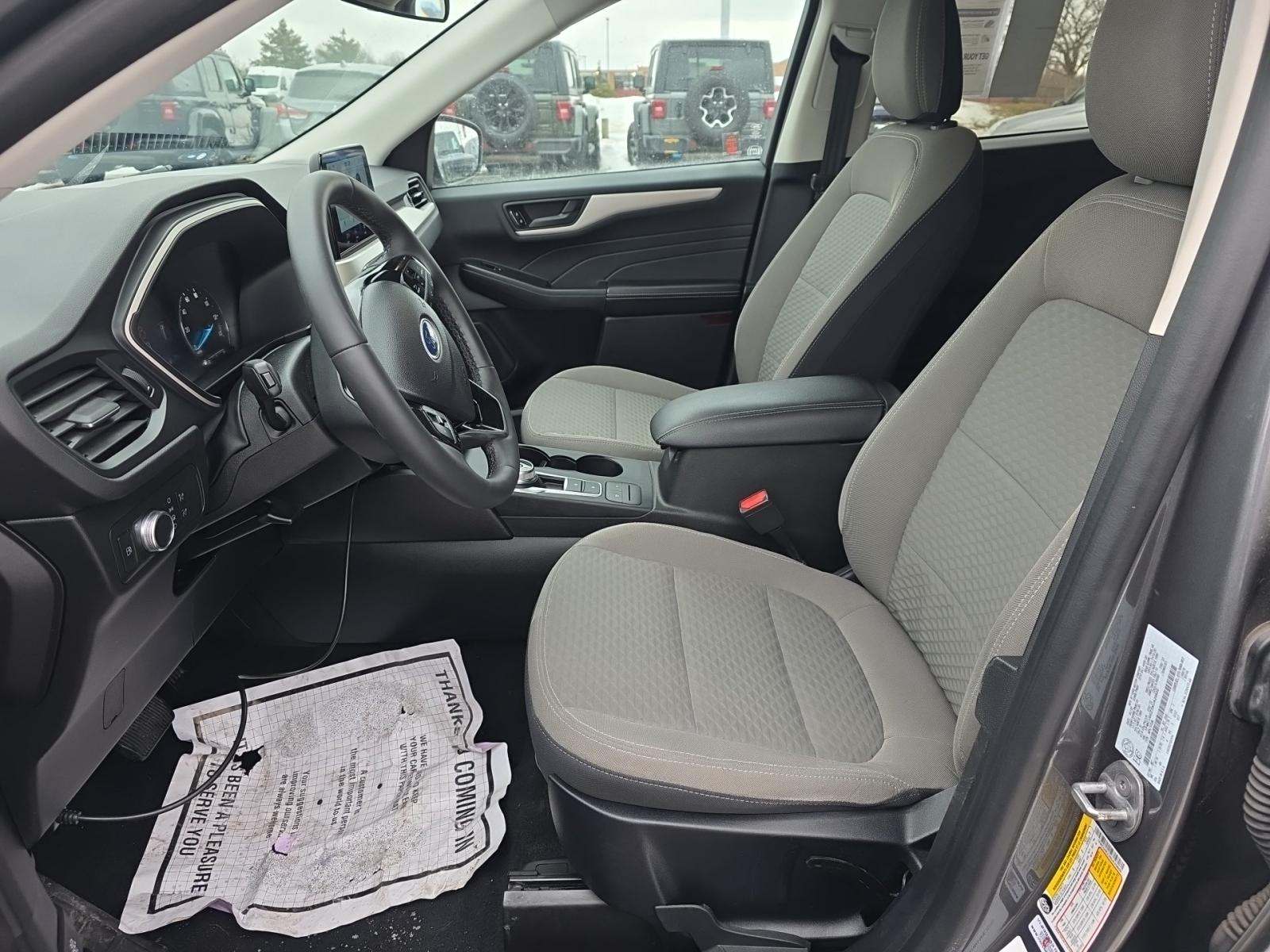 2022 Ford Escape Plug-In Hybrid SE FWD