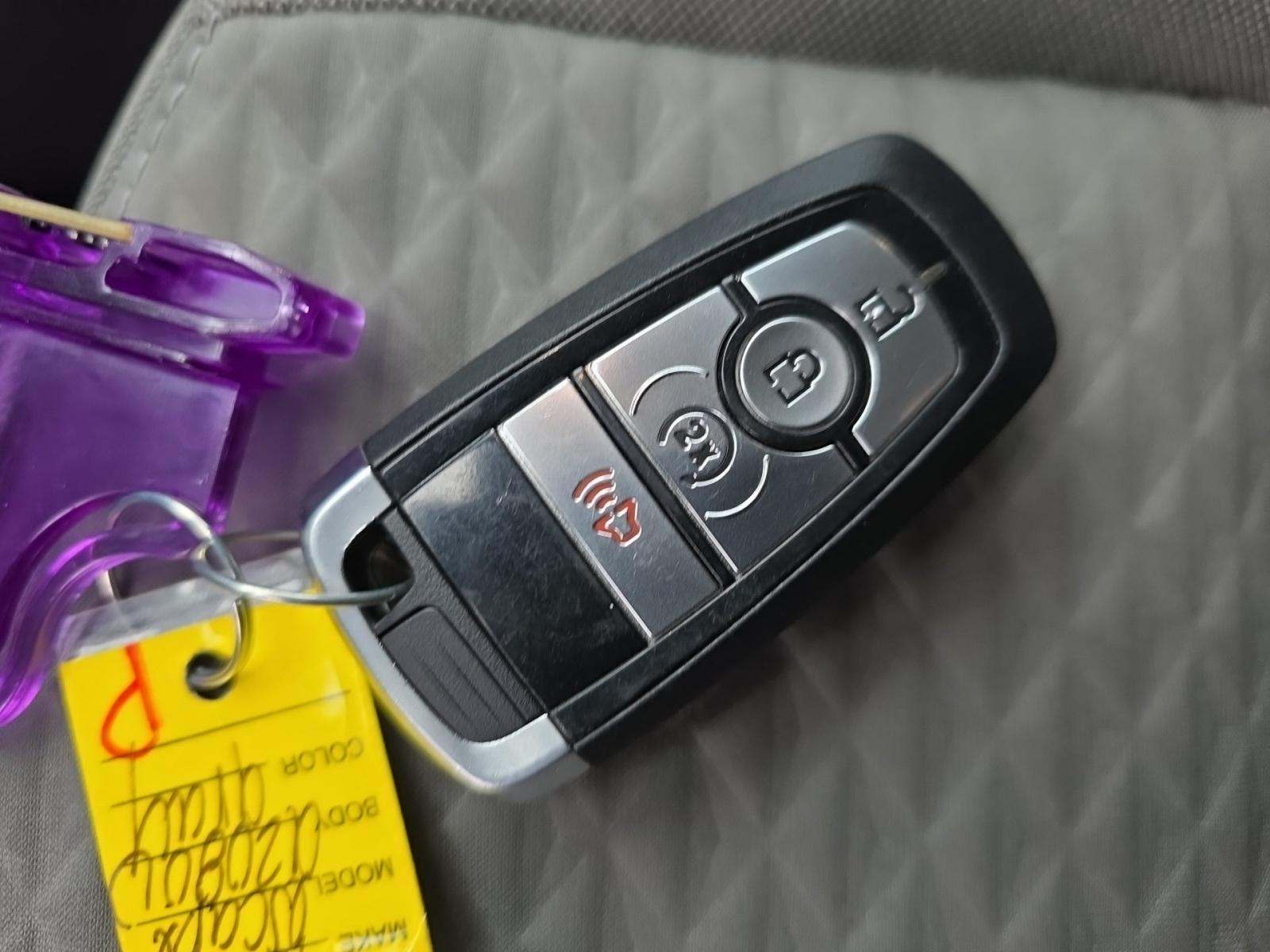 2022 Ford Escape Plug-In Hybrid SE FWD