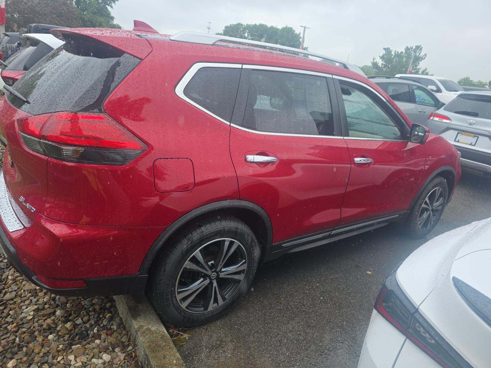 2017 Nissan Rogue SL AWD
