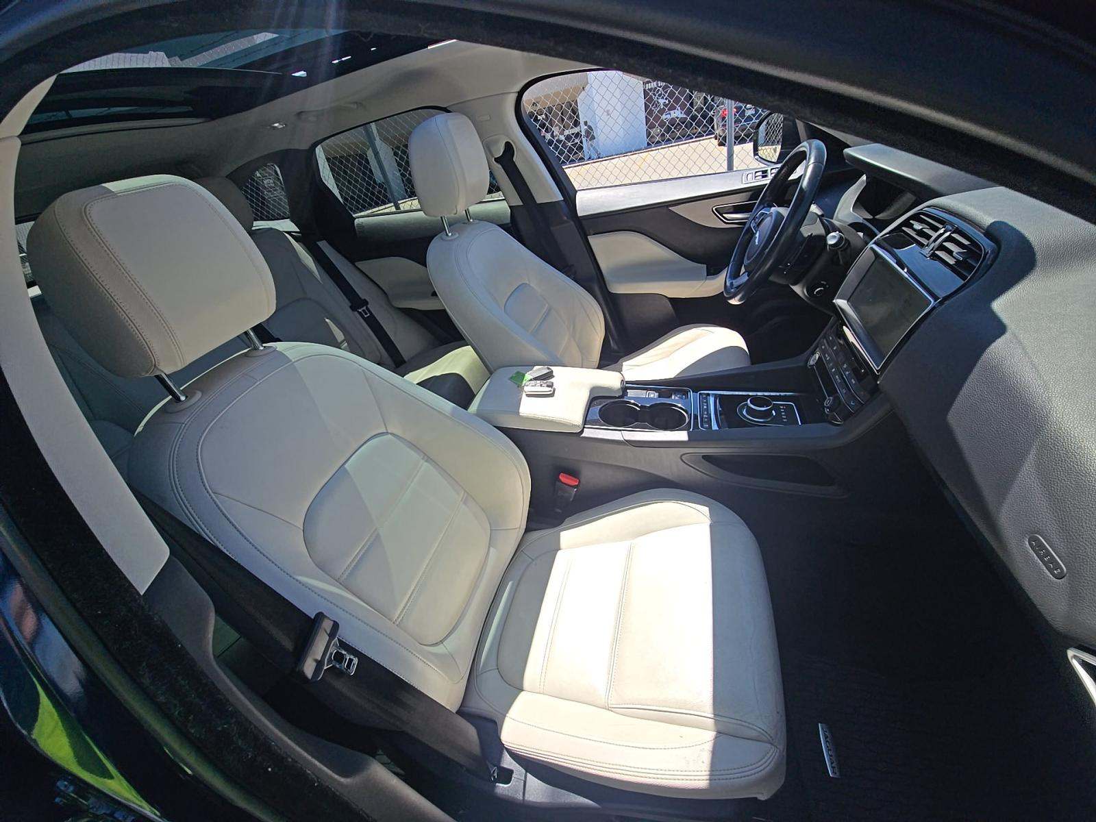 2017 Jaguar F-PACE 35t Prestige AWD