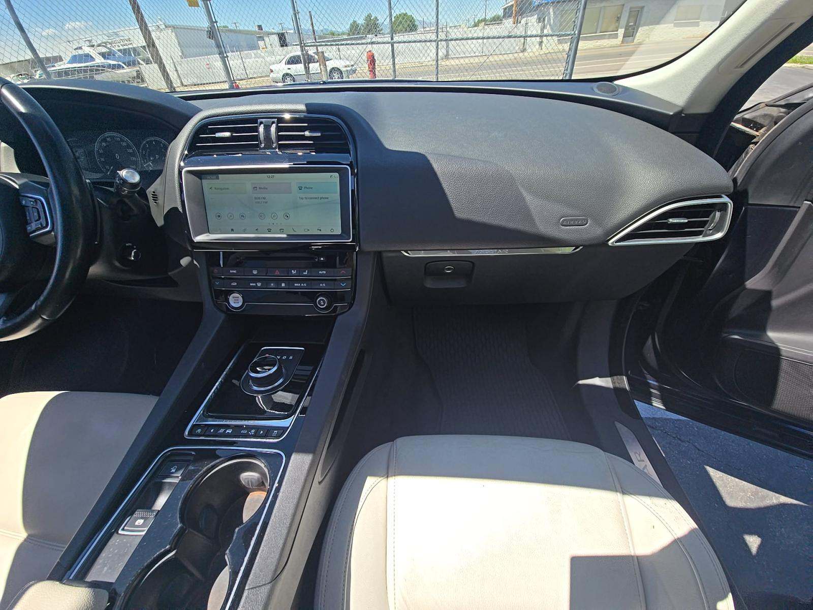 2017 Jaguar F-PACE 35t Prestige AWD