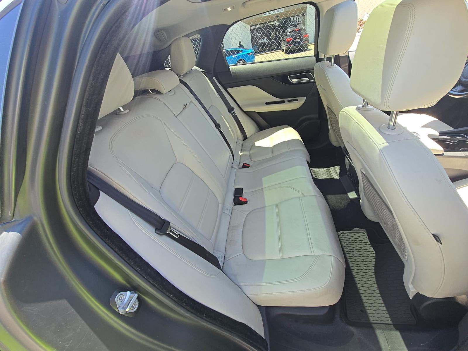 2017 Jaguar F-PACE 35t Prestige AWD