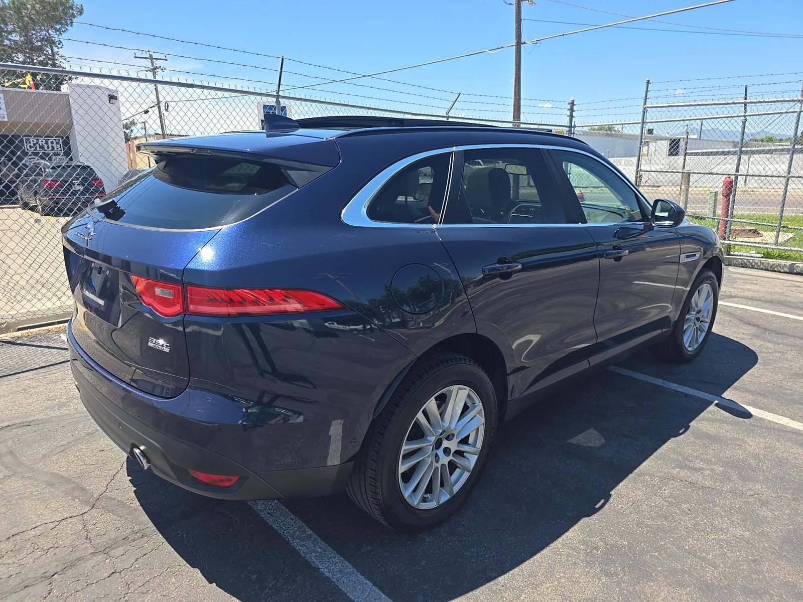 2017 Jaguar F-PACE 35t Prestige AWD