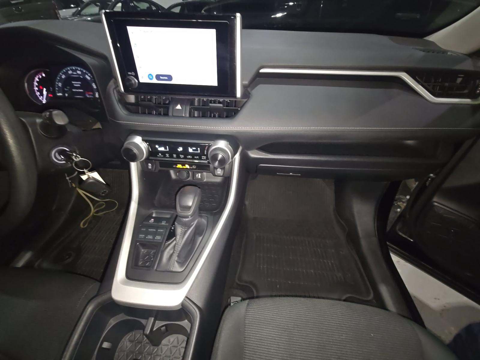 2024 Toyota RAV4 LE AWD