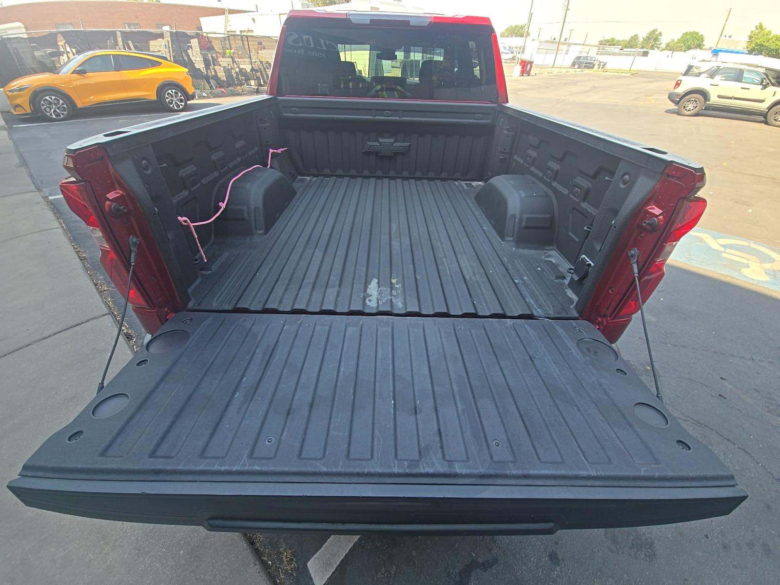 2023 Chevrolet Silverado 1500 RST AWD