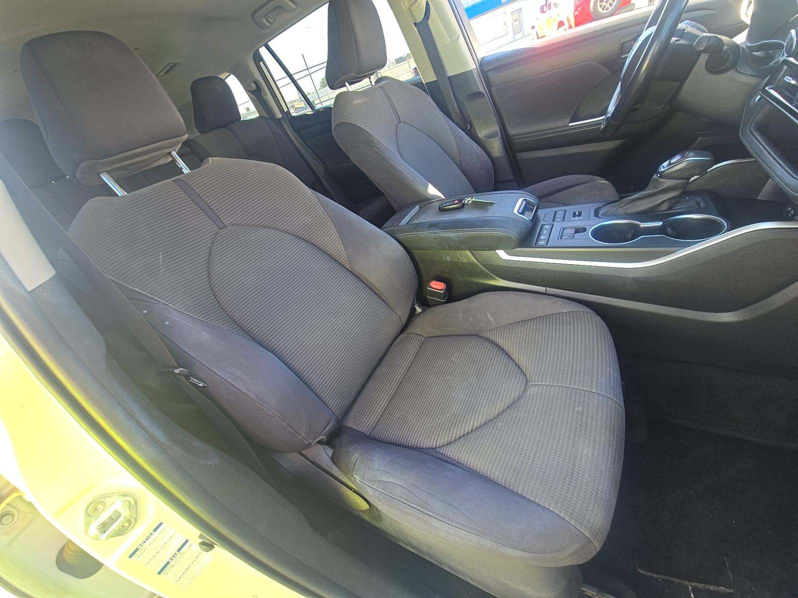 2021 Toyota Highlander LE AWD