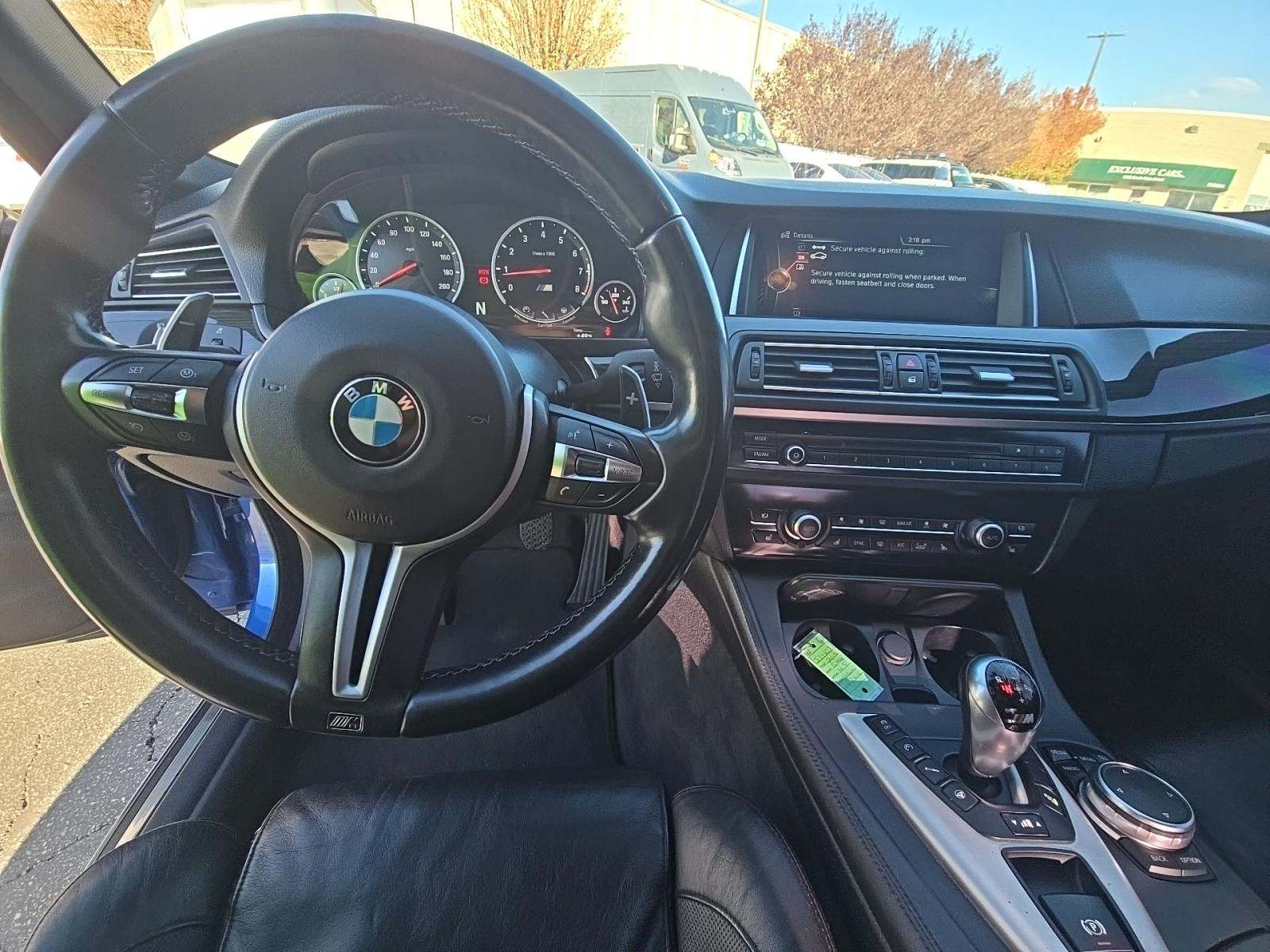2015 BMW M5 Base RWD
