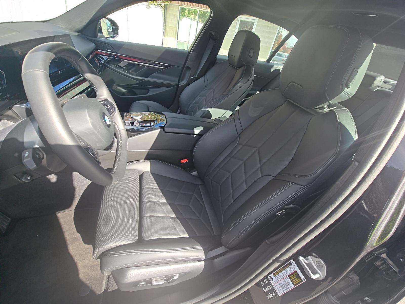 2025 BMW 5 Series 540i xDrive AWD