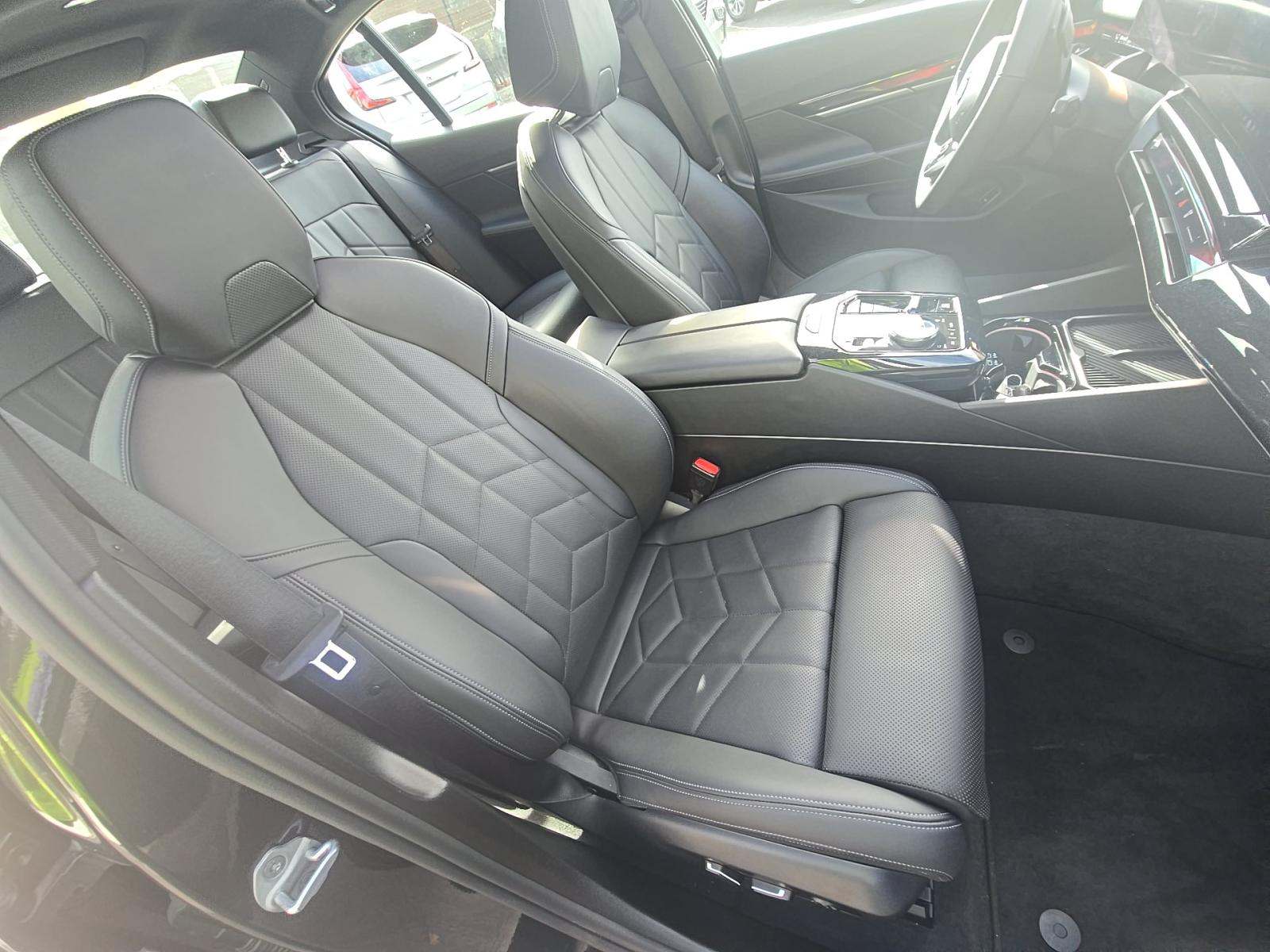 2025 BMW 5 Series 540i xDrive AWD