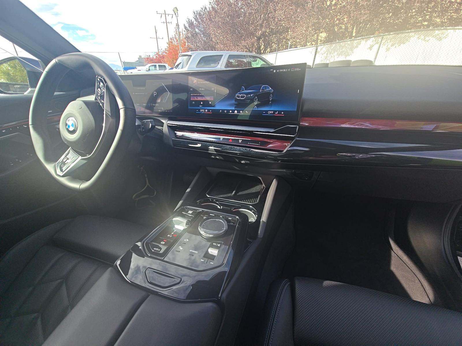 2025 BMW 5 Series 540i xDrive AWD