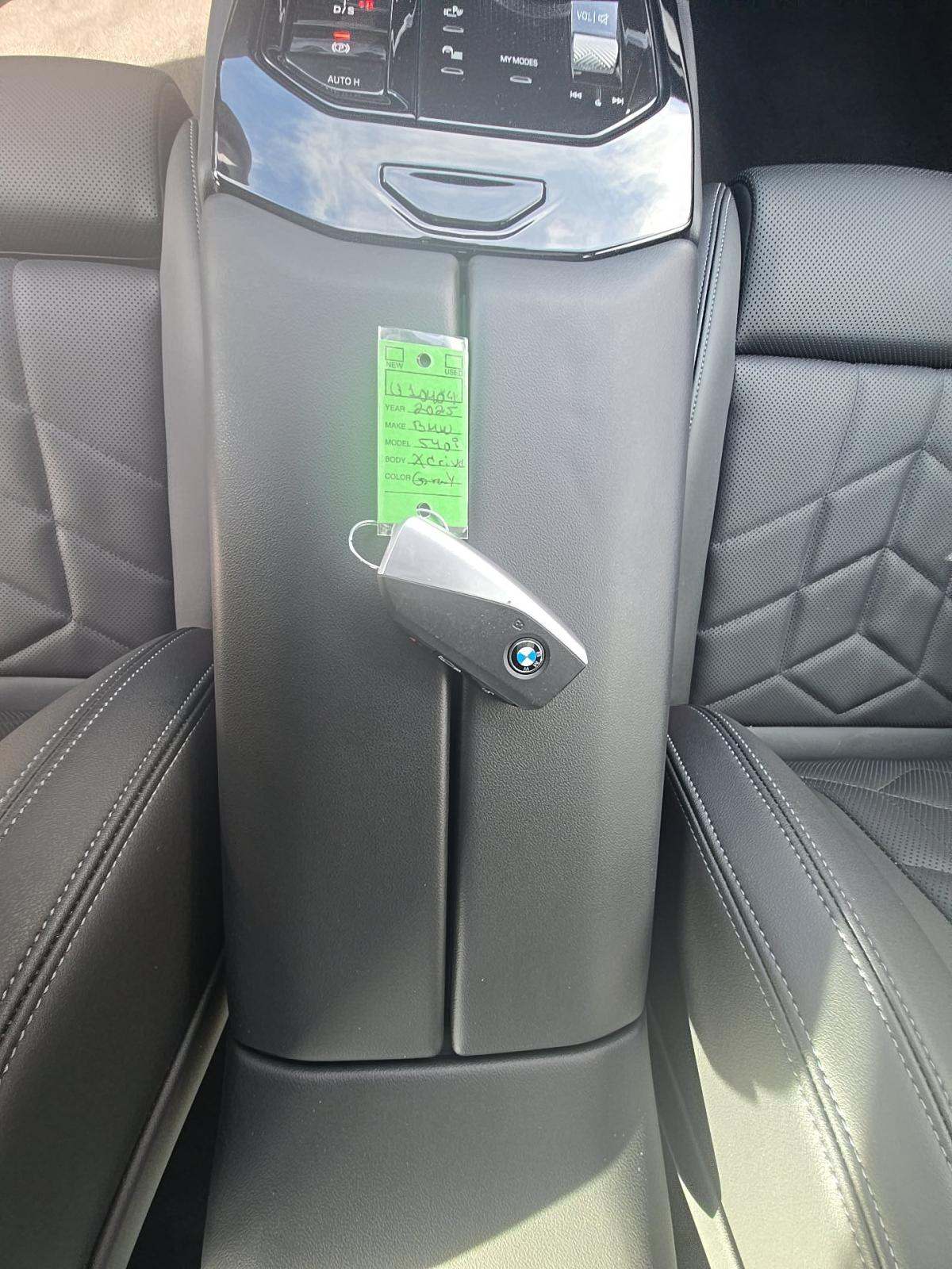 2025 BMW 5 Series 540i xDrive AWD