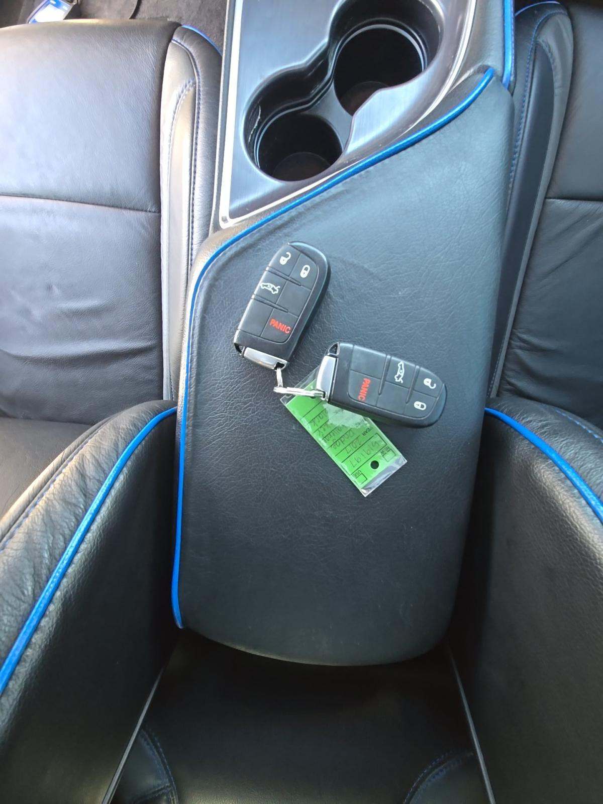 DODGE CHALLENGER - 8