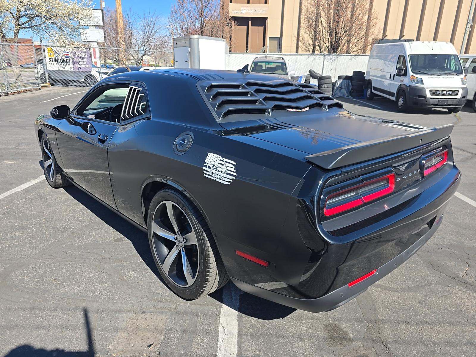DODGE CHALLENGER - 2