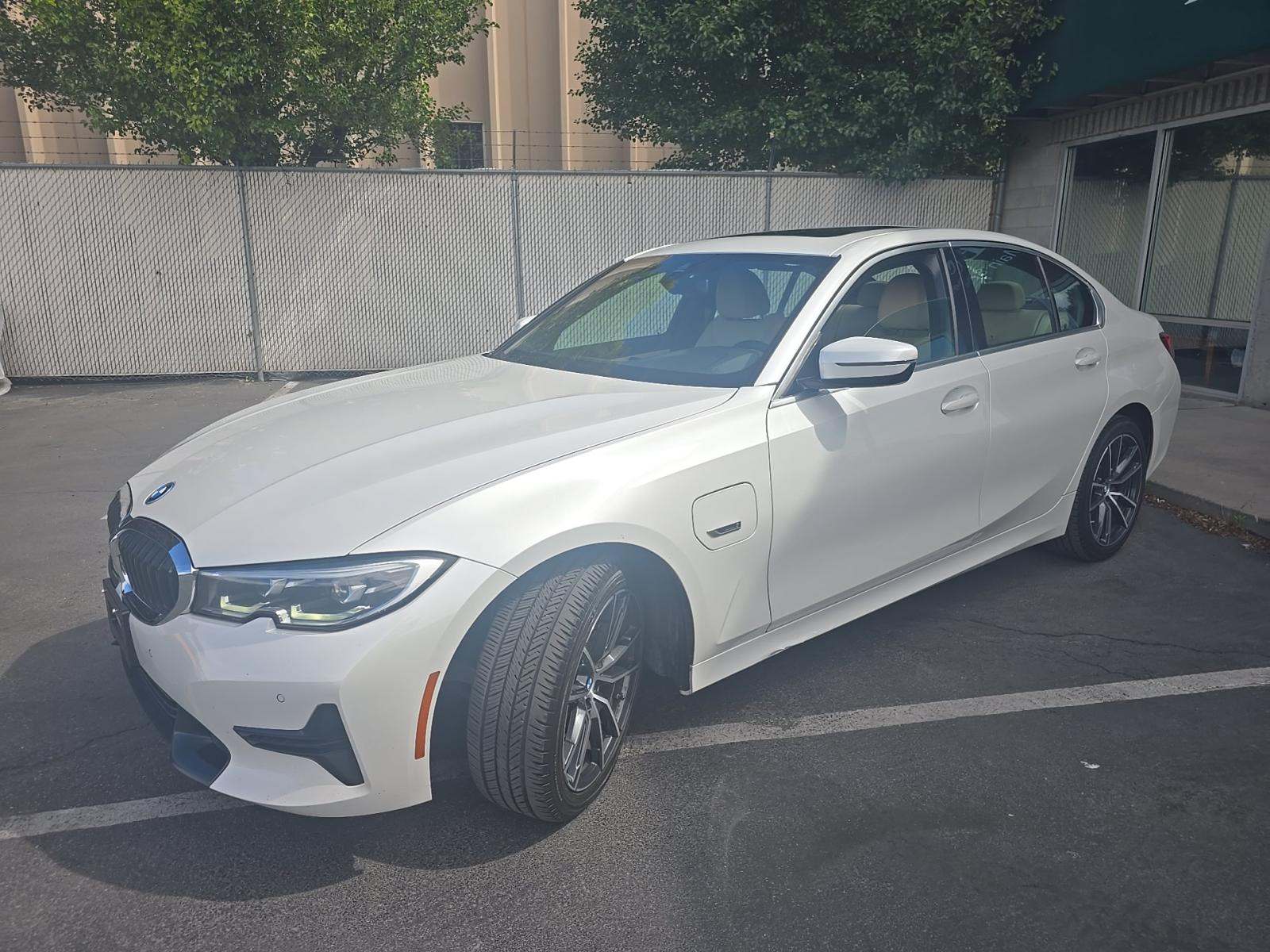 2022 BMW 3 Series 330e xDrive AWD