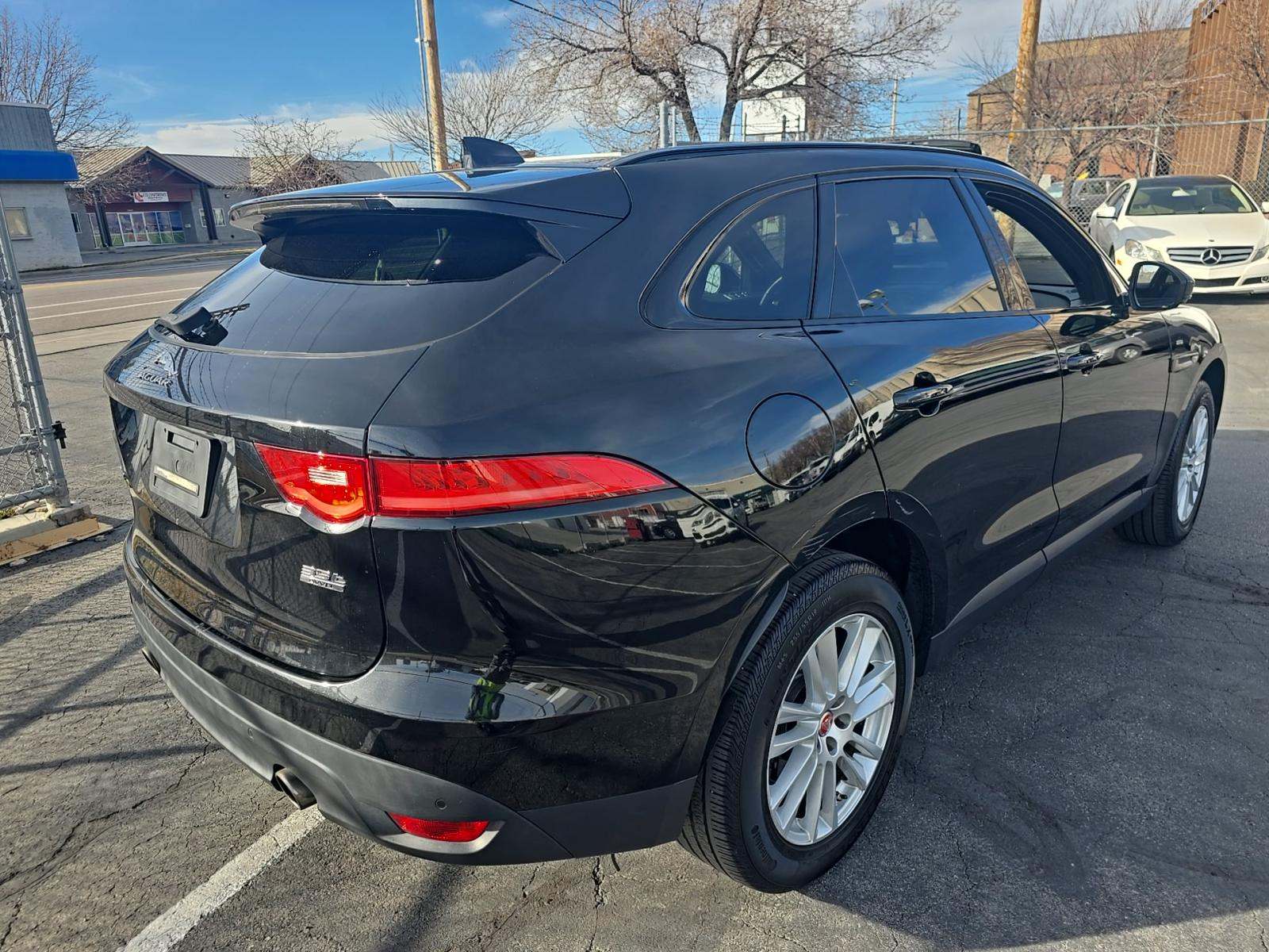 2017 Jaguar F-PACE 35t Prestige AWD