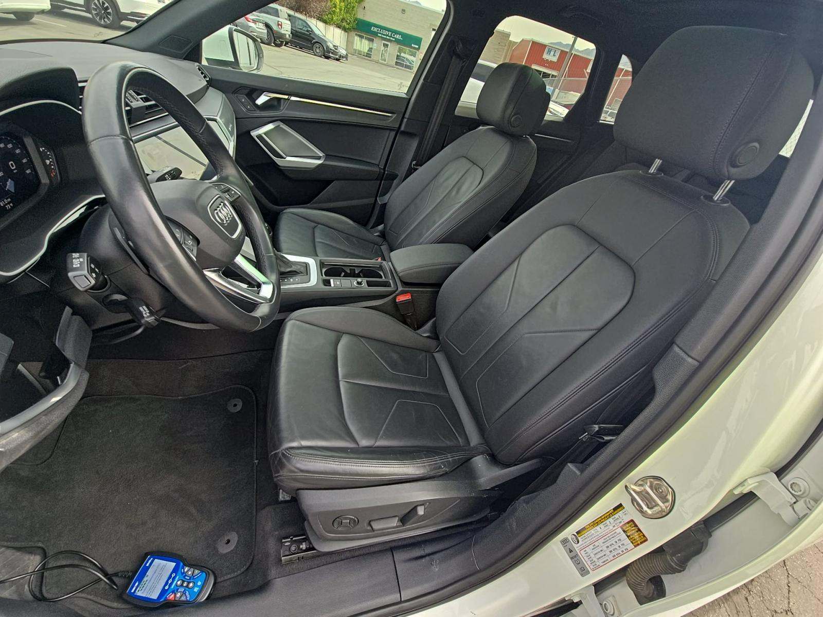 2023 Audi Q3 S line Premium AWD