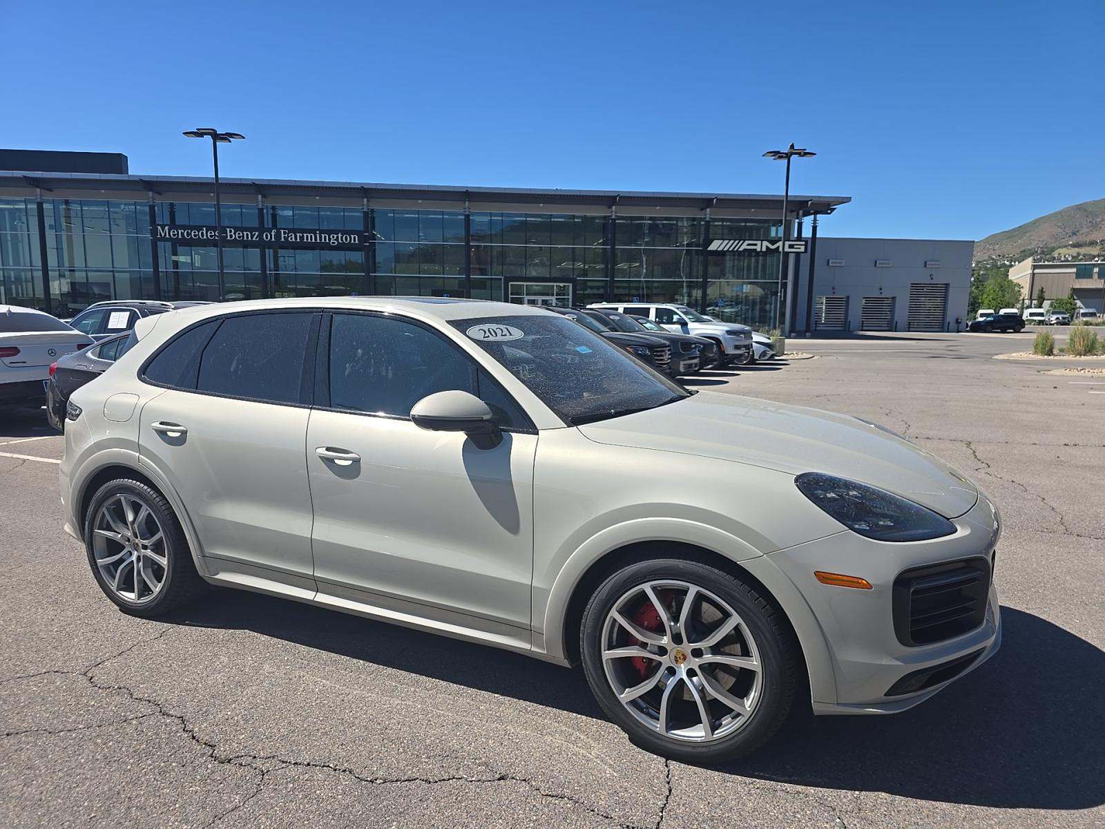 PORSCHE CAYENNE - 4