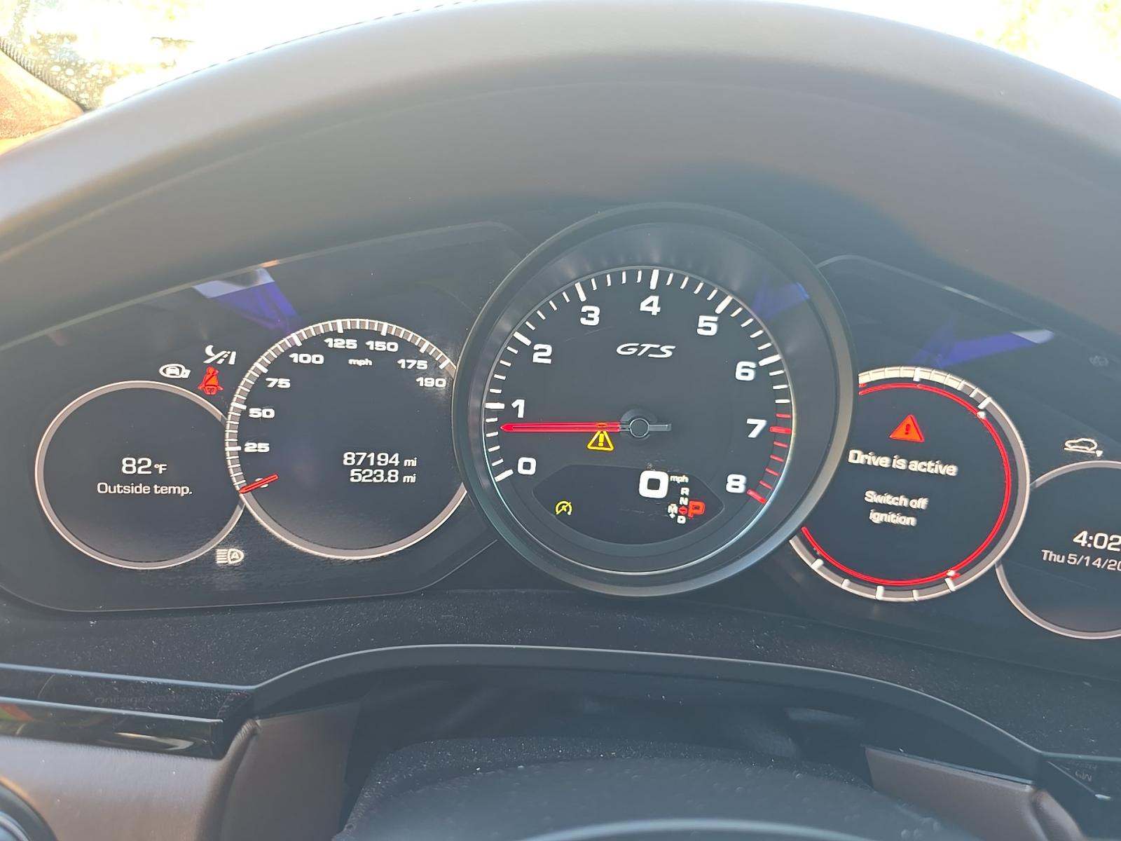 PORSCHE CAYENNE - 9
